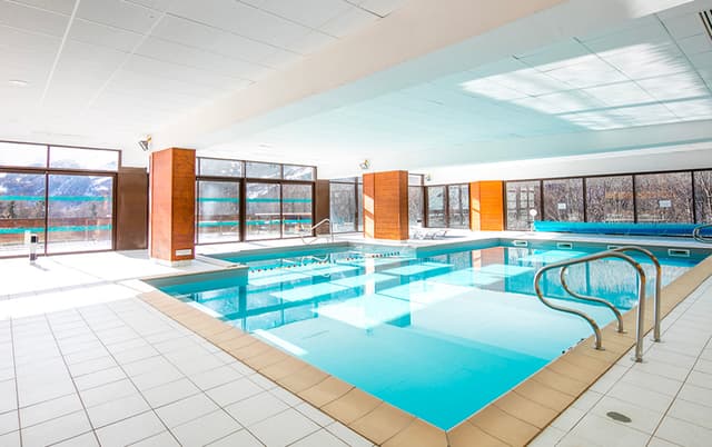 Résidence Le Hameau de Valloire - piscine intérieure