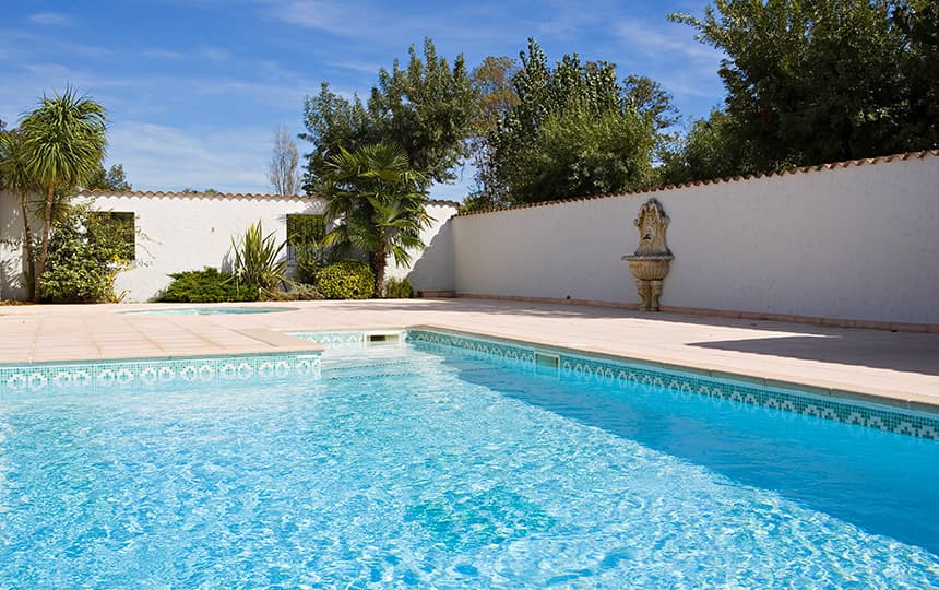 Résidence Carré Marine à Mandelieu la Napoule - Piscine