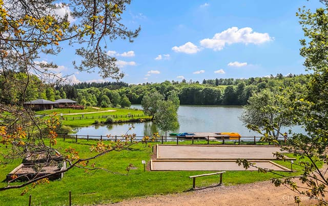 Le Domaine des Monédières**** à Meyrignac L'Église
